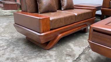 ghế chân vát chéo độc đáo
