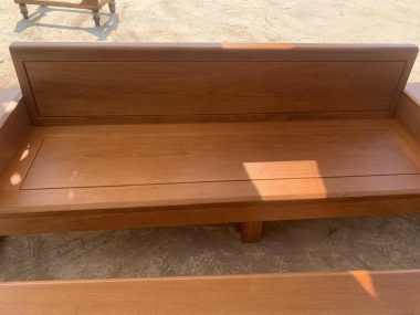 lòng ghế dài rộng thoải mái