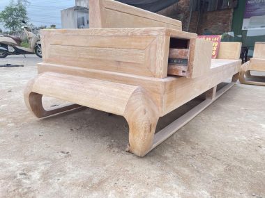 ghế đôi chân đùi gà
