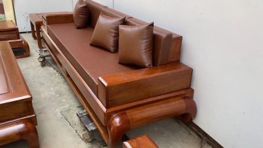 mẫu sofa chân đùi gà đại vương