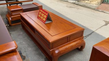 bàn trà mặt trơn khung tranh dày dặn